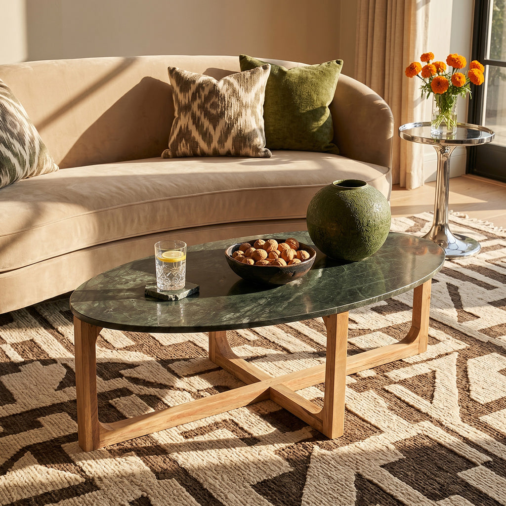 Ovaler Couchtisch aus schwarzem Marmor und Naturholz – 120x60 cm