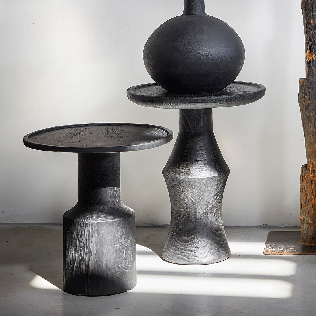 Table d'appoint en teck noir moderne pièce centrale – Ø50 cm