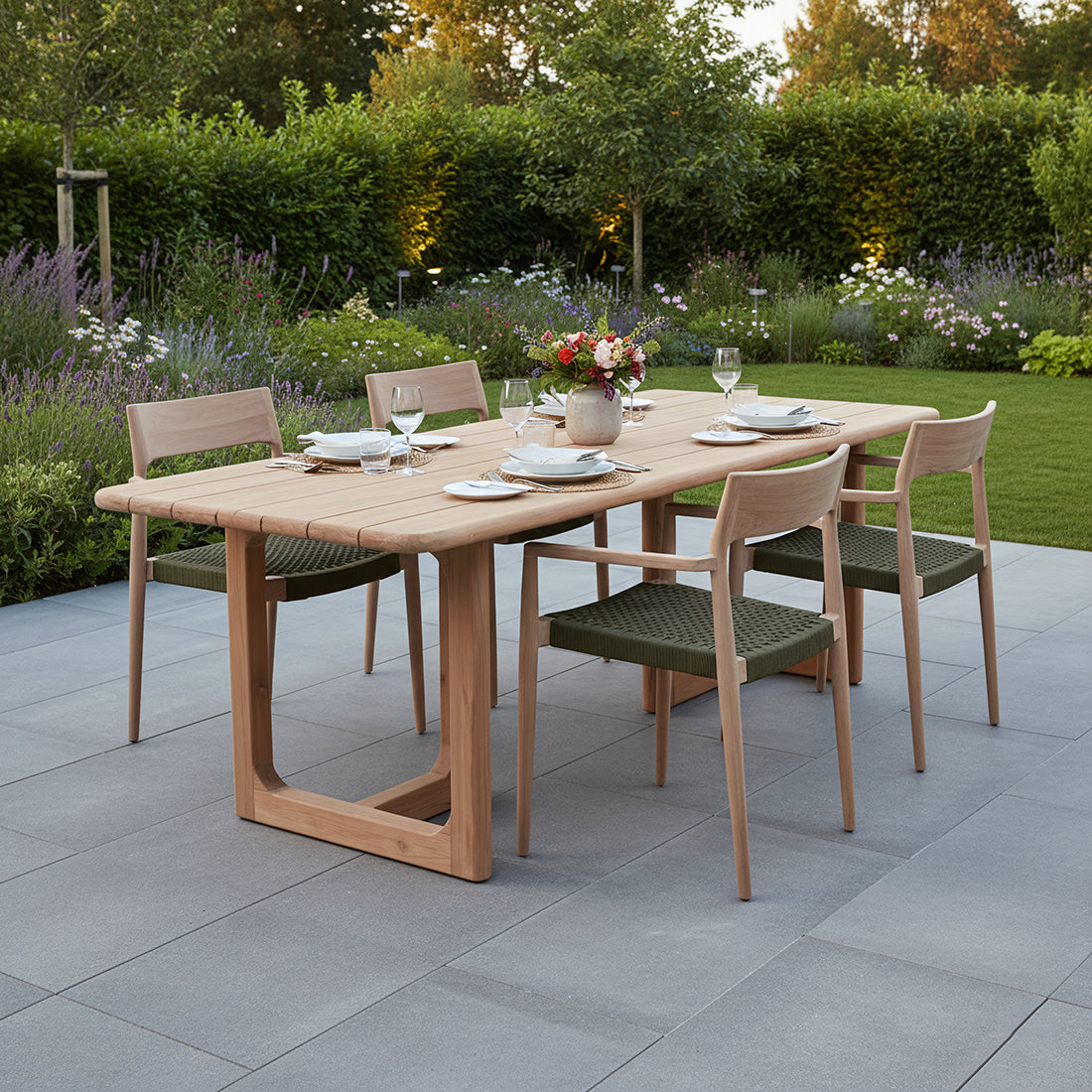 Gartentisch aus recyceltem Teak, oval, 240 cm, Natur