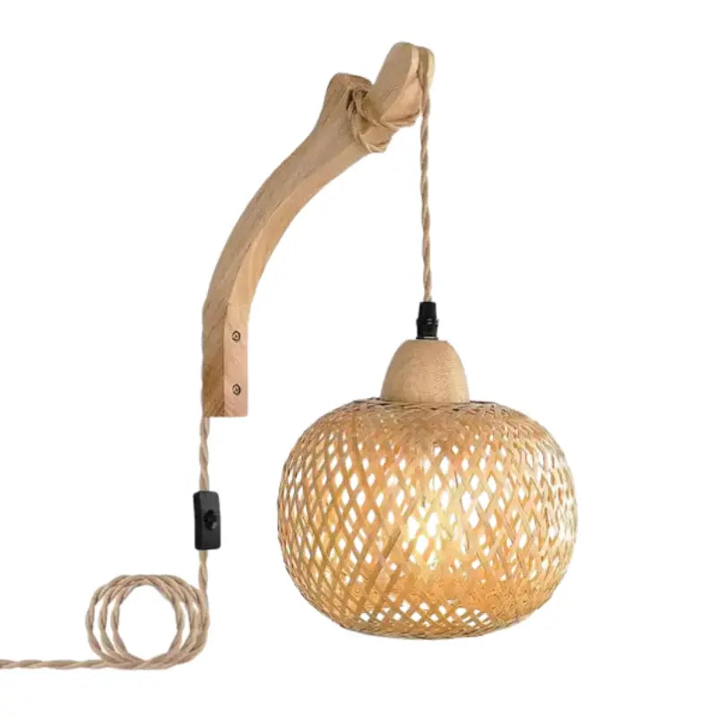 Rattan-Wandleuchte mit Kabel