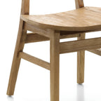 Chaise en bois clair avec dossier ovale en rotin ajouré