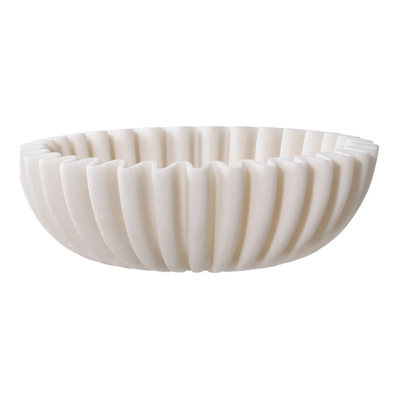 Runde Deko-Schale aus matter Keramik in Beige, geriffelt mit Wellenrand