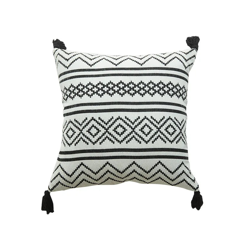 Coussin ethnique noir et blanc