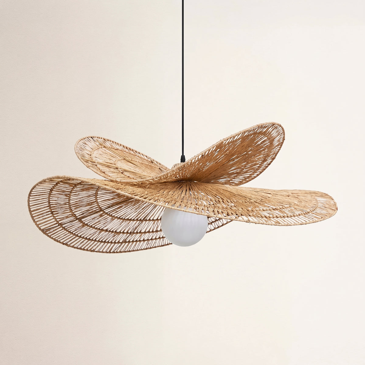 Suspension Papillon en Rotin et Osier ALIZÉ - Ø 40 cm