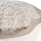 Housse de coussin carré en lin naturel beige texturé et effiloché