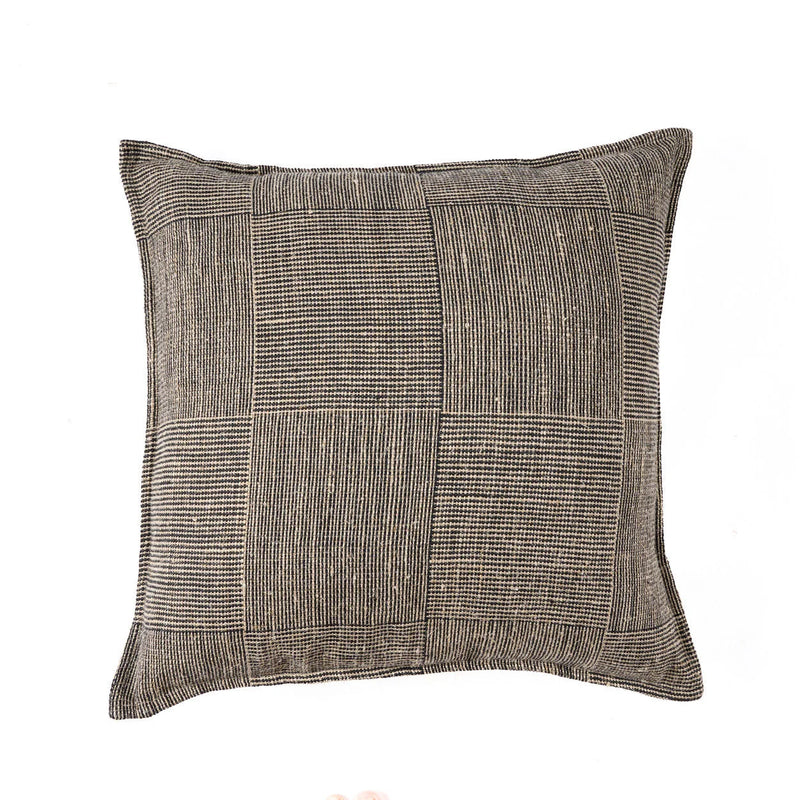 Kissenhülle aus Leinen in Schwarz und Beige mit Schachbrettmuster – 50x50 cm