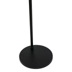 Base circulaire noire avec une fine tige pour le lampadaire arc métal noir abat-jour tressé couleur paille H240 cm