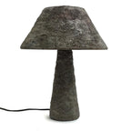 Lampe à poser en béton gris texture brute forme conique – H38 cm