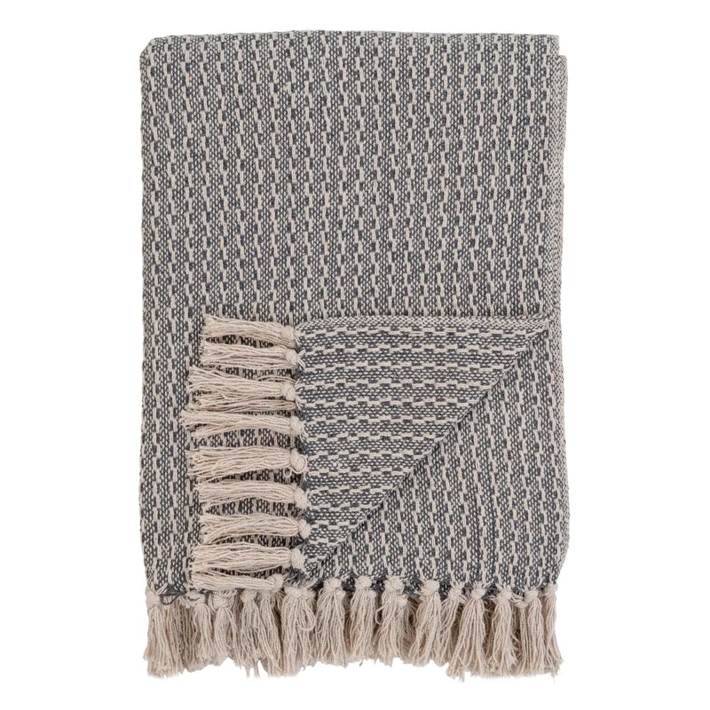Plaid aus gewebter Baumwolle in Grau und Beige mit Deko-Fransen
