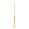Collier pompon crème avec accents or et texture cordeuse