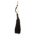Porte-clés coquillage cauri noir et blanc avec pompon en coton et perles
