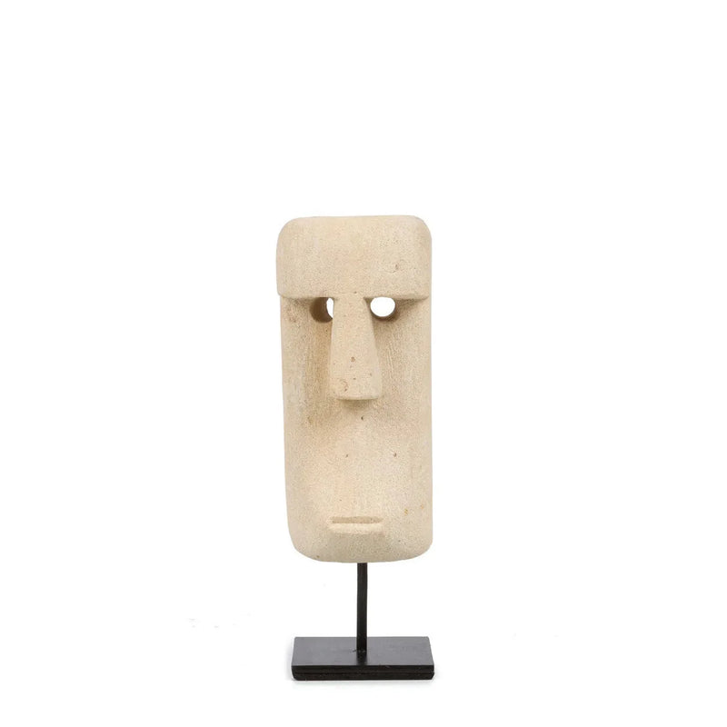 Statue mit Gesicht aus beigem Steinzeug auf Holzsockel, von Hand geschnitzt
