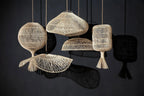 Suspension ovale en rotin naturel ajouré avec lampes en fibres naturelles organiques
