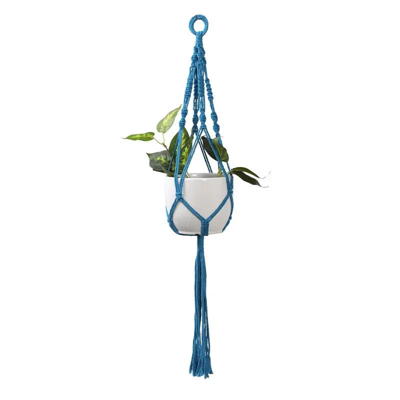 Runde Blumenampel aus blauem Makramee mit Zierfransen