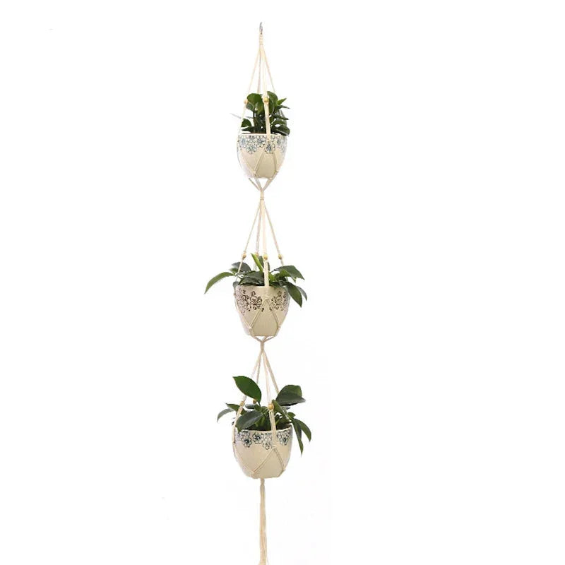 Blumenampel aus Makramee mit Perlen, dreistöckig