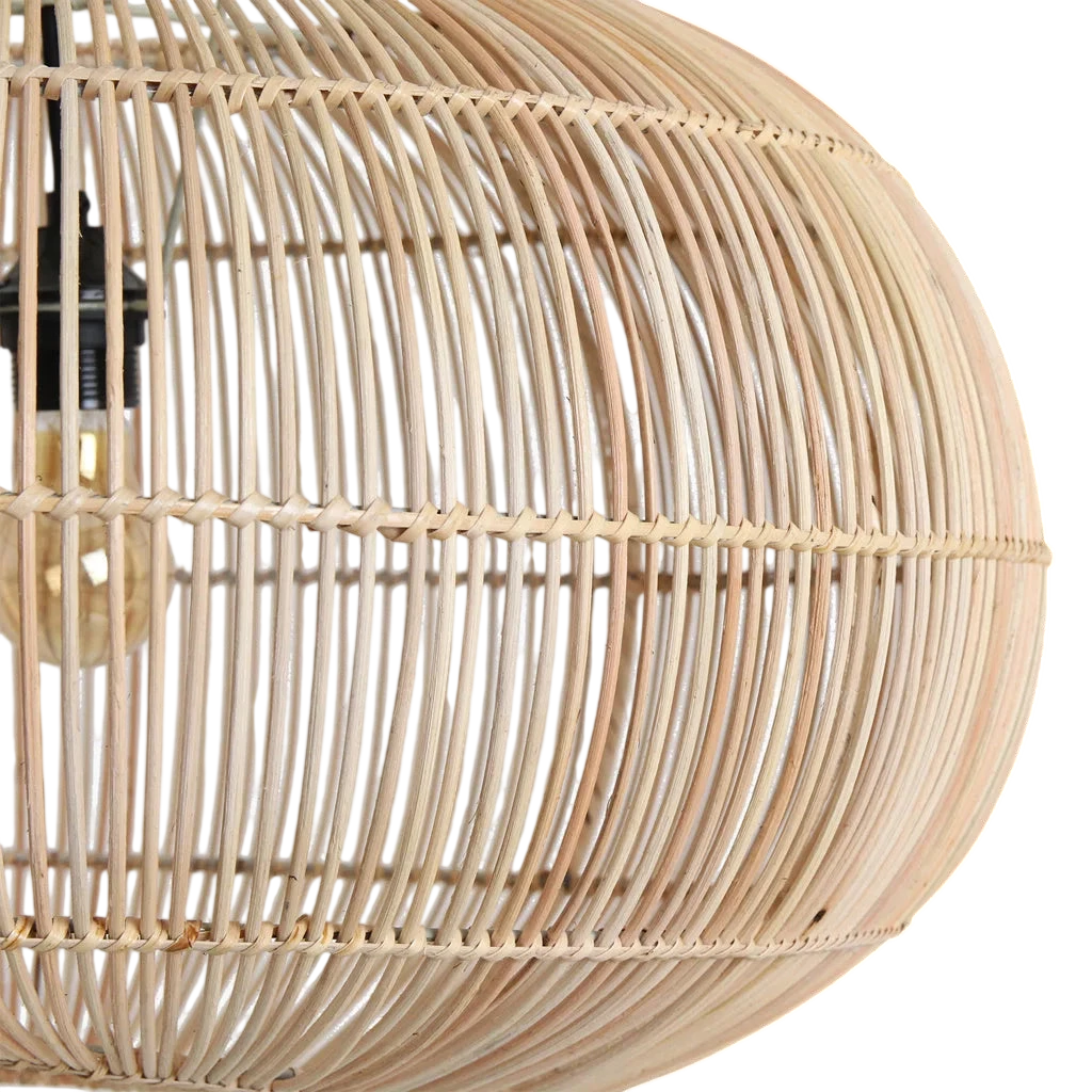 Suspension en rotin naturel beige ajourée ovale pour salle à manger Ø62 cm