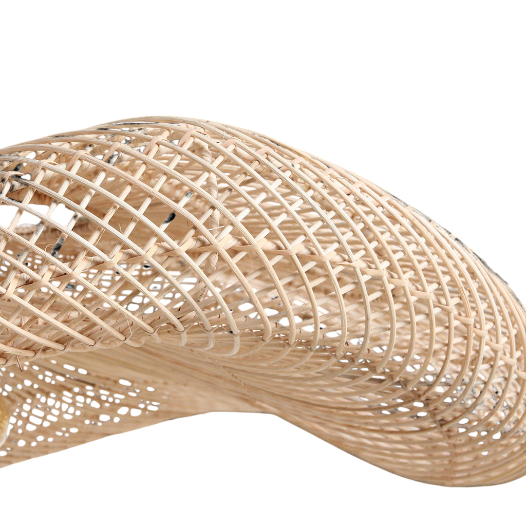 Hängeleuchte aus Rattan natur in Wellenform, durchbrochen geflochten – Ø115 cm
