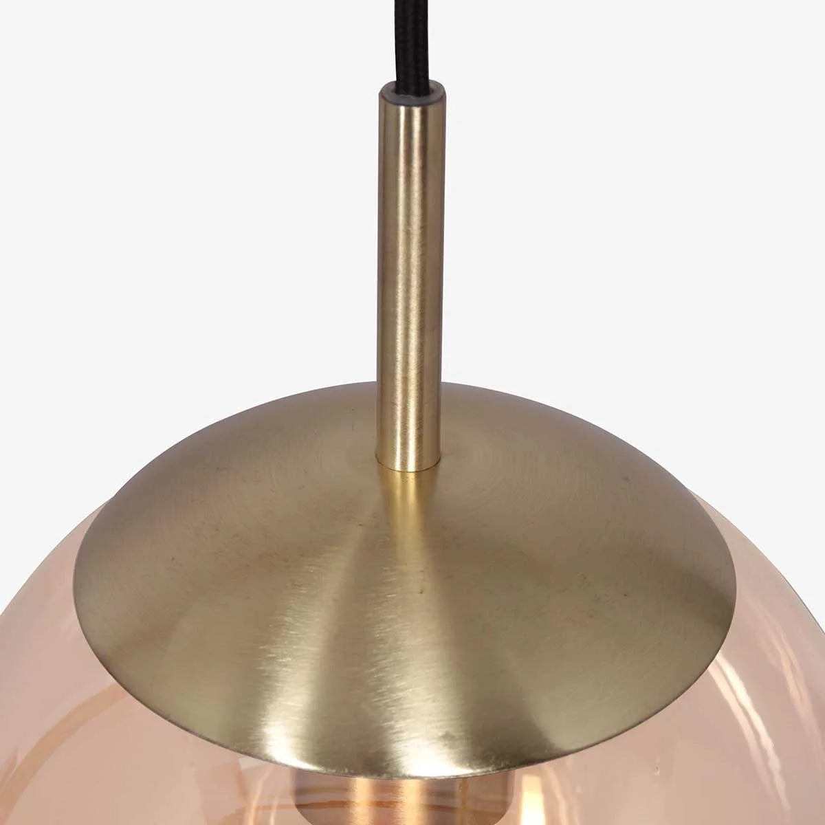 Suspension en verre ambré et métal doré avec ampoule visible – Ø20 cm