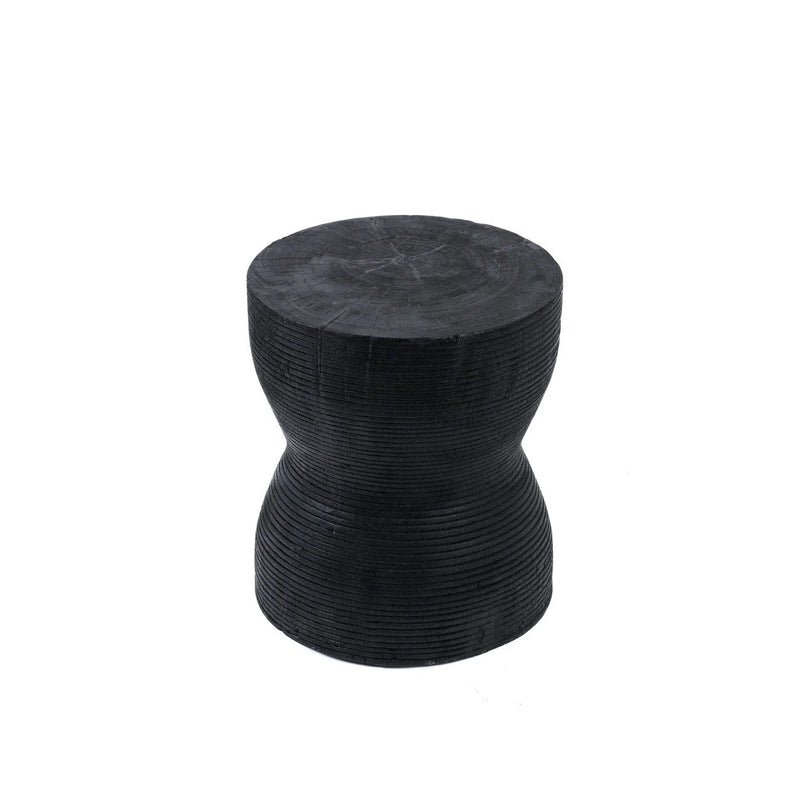 Hocker aus Suar-Holz in Schwarz mit skulptierter Silhouette – H45 cm