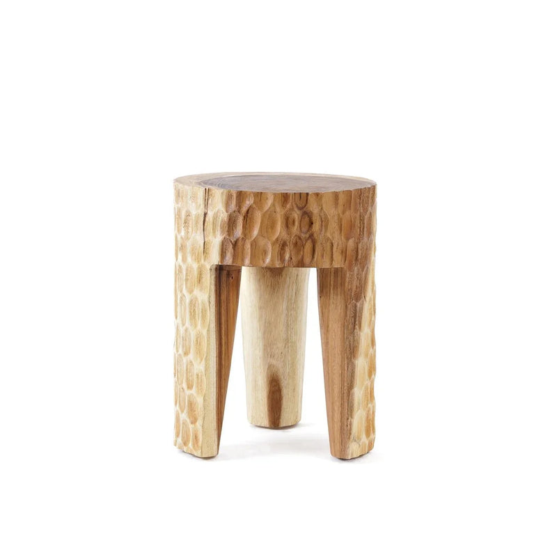 Runder Hocker aus geschnitztem Suar-Holz Natur mit robusten Beinen – H45 cm