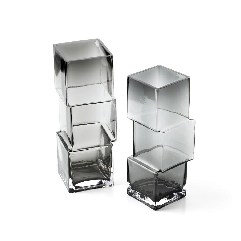 Vases en verre fumé gris à cubes empilés dégradé clair à foncé, H27 cm